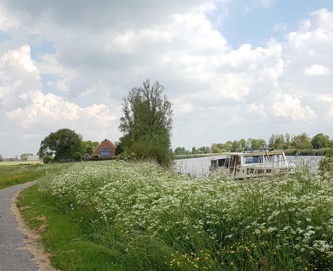 Jelsum Aan De Ee Apartman Kültér fotó